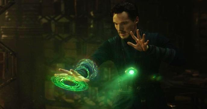 the-eye-of-agomotto-in-doctor-strange-which-is-probably-the-time-stone
